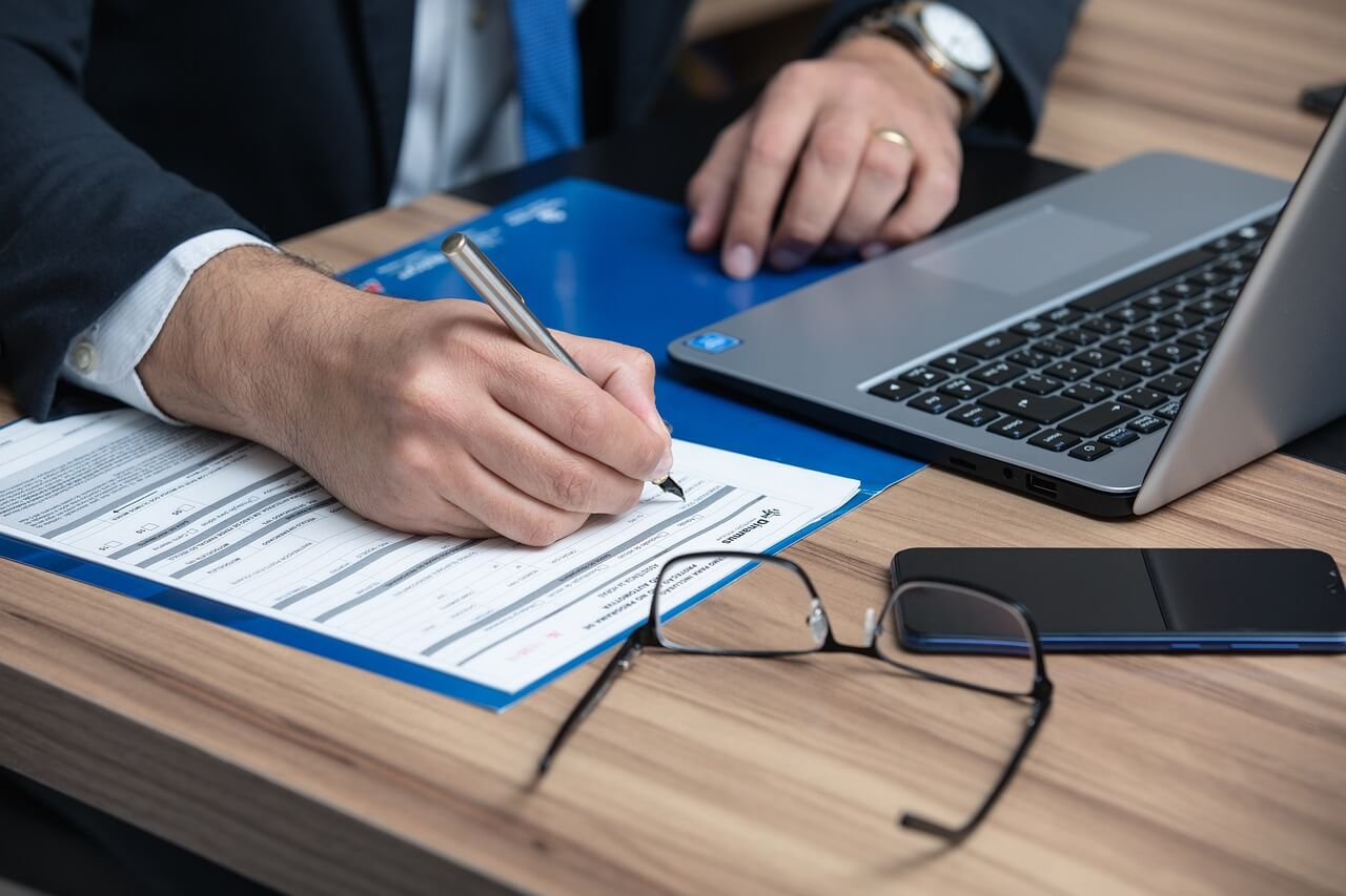 Wo Zeitpläne kippen: ERP Einführung Dauer realistisch kalkulieren